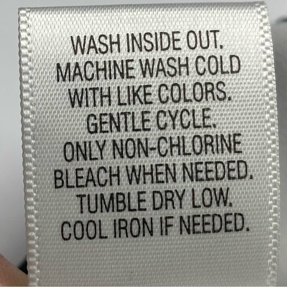 Disney Alice Through The Looking Glass Black Skirt W 8 Back Zip Pockets CATS - Picture 14 of 14